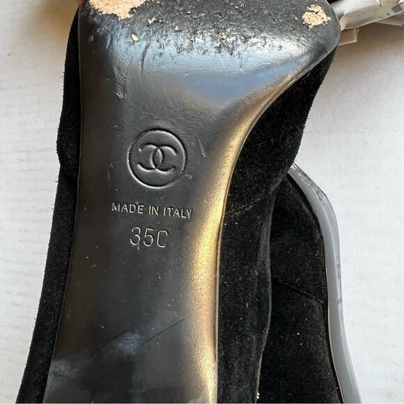 CHANEL 21A Suede Pearl String CC Charm Logo Ankle Bootie Boots Kitten Heel 35C - Picture 3 of 9